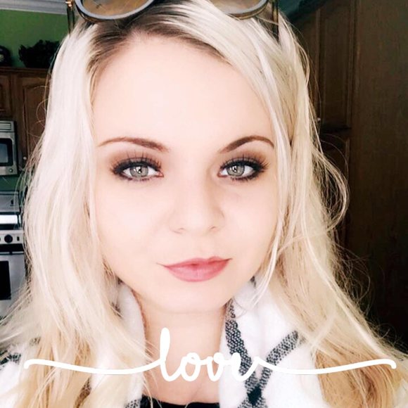 Meet your Posher, Christine - Picture 1 of 1